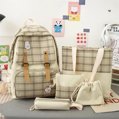 Vista 2 de FUINUEIO Mochila Kawaii casual con alfileres de felpa con asa de hombro, estuche escolar, bonitas mochilas estéticas para adolescentes (caqui)