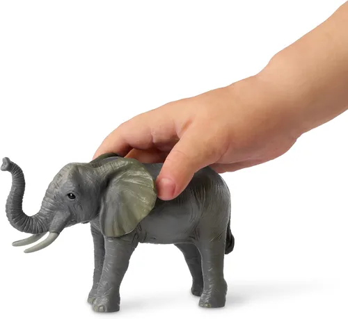 Vista 3 de Terra by Battat Juego familiar de juguetes de elefante africano de 4 piezas - Figuras realistas de animales de safari de plástico - Juguetes