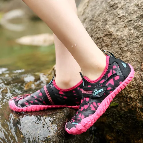 Vista 9 de UBFEN - Zapatos para el agua para niños y niñas, zapatos acuáticos y livianos de secado rápido para ir a la playa, practicar deportes, hacer