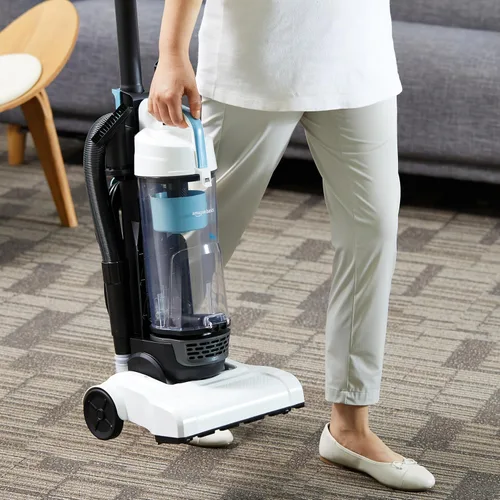 Vista 7 de Amazon Basics Aspiradora vertical sin bolsa para alfombras y suelos duros, con herramientas para grietas y tapicería, mango desmontable, ligera