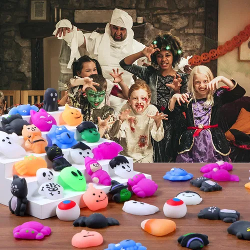 Vista 5 de Paquete de 50 bolsas de golosinas de Halloween, juguetes esponjosos Mochi, recuerdos de fiesta para niños, juguetes para la ansiedad Kawaii