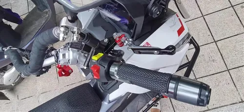 Vista 5 de Tapón para manillar de motocicleta, pomos antideslizantes para mango de scooter extremos de manillar de mano de 7/8 pulgadas, 0.866 in con logotipo