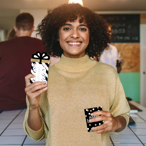 Vista 2 de Big Dot of Happiness Juego de 8 fundas para tarjetas de regalo y dinero para fiestas de cumpleaños para adultos, doradas, para tarjetas de regalo