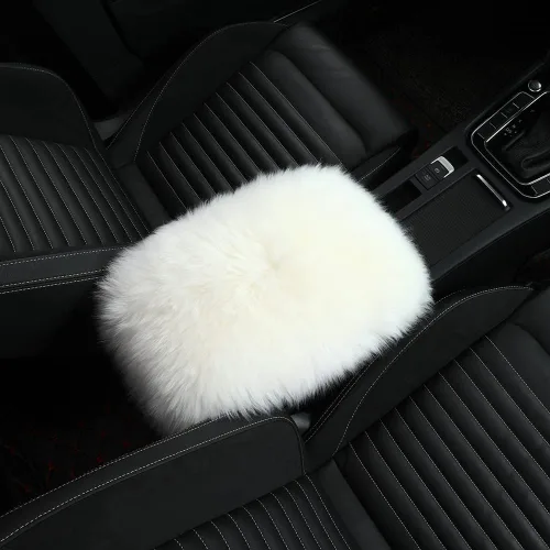 Vista 21 de IRIWOOL - Funda de reposabrazos de piel de oveja, cubierta de reposabrazos de auto, cojín suave de consola para coche, cubierta de consola central