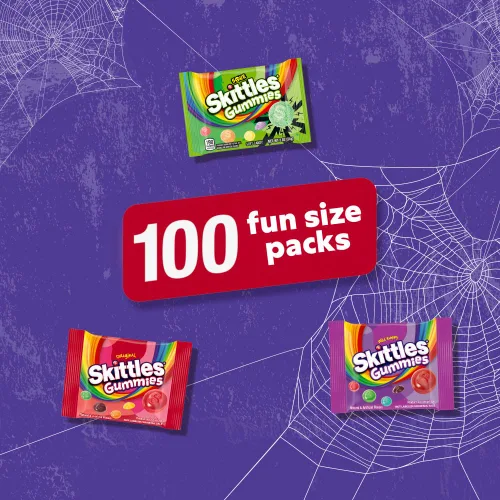 Vista 4 de Skittles Gummies Variedad de Tamaño Divertido Stand Up Bolsa Halloween 35.89 onzas cada una