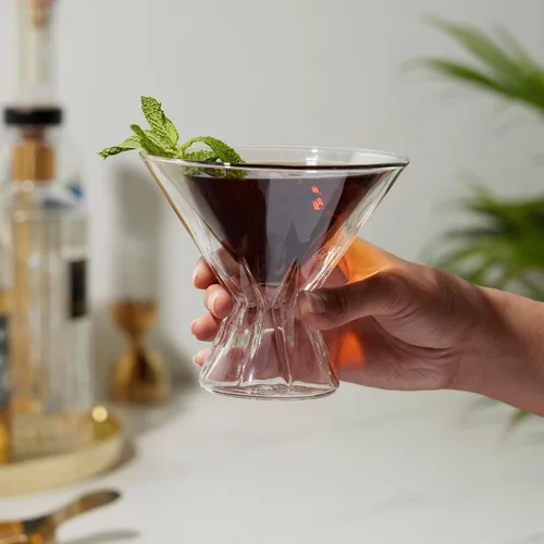Vista 8 de Viski Vasos de cóctel de doble pared, vasos de Martini aislados con diseño de cristal cortado, aptos para lavavajillas, vidrio de borosilicato