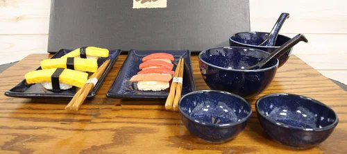 Vista 8 de Ebros Gift Juego de 10 platos japoneses de porcelana azul Tombo Dragonfly para sushi para 2 personas, pares de platos de sushi, cuencos de sopa
