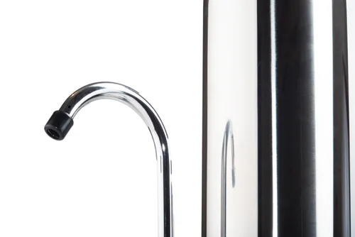 Vista 2 de Filtro purificador de agua para mesada de acero inoxidable