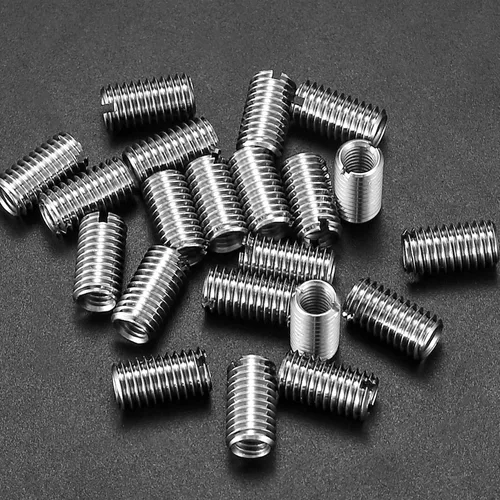 Vista 6 de 20 piezas de tuercas reductoras de rosca, M8 macho a M6 hembra, tuercas de conversión de manga de tornillo, reductores roscados, adaptadores