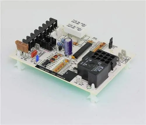 Vista 4 de Reemplazo actualizado OEM para placa de circuito de control de horno Arcoaire 1085928