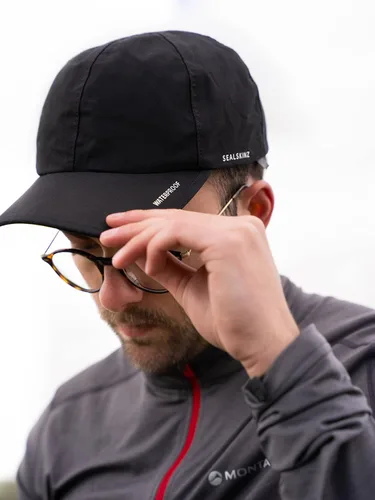 Vista 8 de Langham Waterproof All Weather Cap