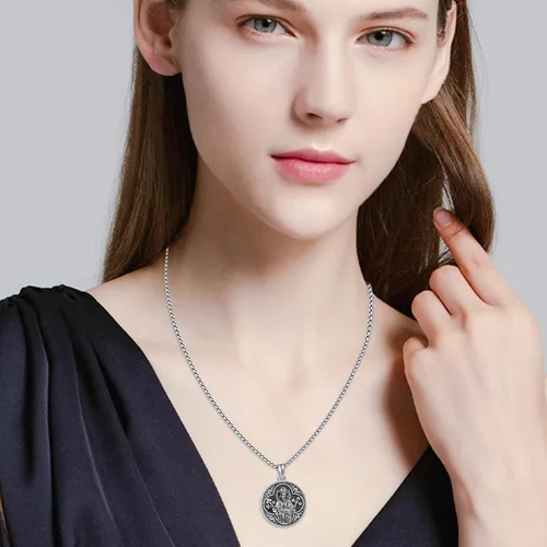 Vista 5 de Collar con colgante de San MiguelSan CristóperSan SebastiánGuadalupeÁngel de la GuardaSanta MuerteJudeJoseph para hombres y mujeres, plata de ley