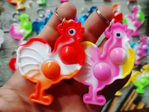 Vista 3 de 24 paquetes de pollitos divertidos regalos de verano únicos mini artículo surtido juguetes para niños niños aula estudiantes regalos de profesores