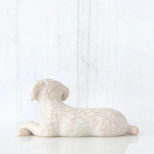 Vista 3 de Willow Tree Love my Dog (pequeño, acostado), figura esculpida pintada a mano Cast from a Susan Lordi Original Carving, Gift for Dog Lovers