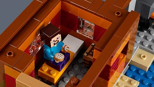Vista 4 de LEGO Minecraft: La granja 21144. Juego de construcción (549 piezas)