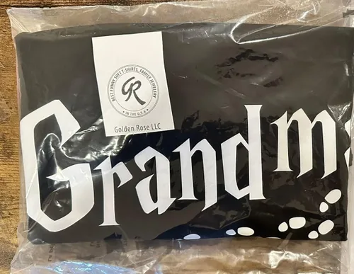 Vista 6 de Grandma Manager of Mischief Shirt Funny Grandma Graphic Tee Sweatshirt Hoodie for Women Magical Top Cute Humor Tee for Mothers and Grandmothers