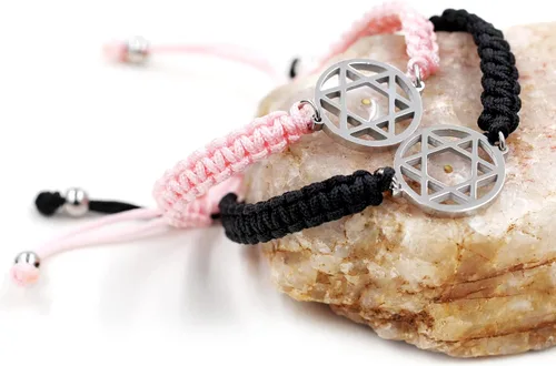 Vista 7 de Uloveido Pulsera de cuerda trenzada tejida con semillas de mostaza, inspiradora, hecha a mano, pulsera cristiana ajustable, regalo de fe Negro