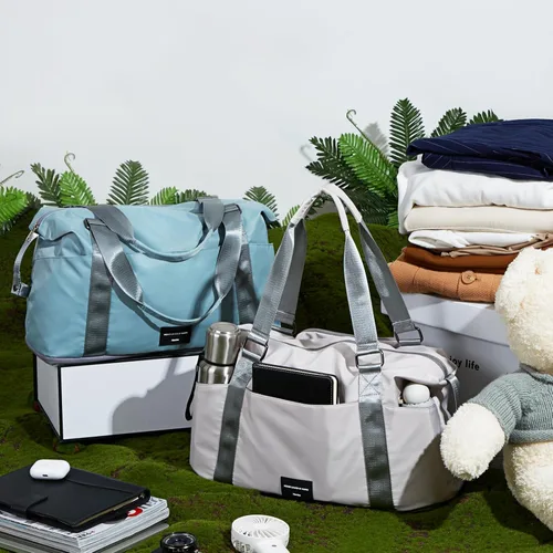 Vista 7 de Hanke Bolsa de viaje expandible de 39 litros, bolsa de lona plegable para viajes, bolsas de mano de fin de semana para mujeres con múltiples Gris