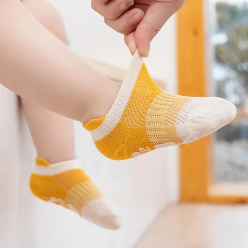 Vista 2 de Calcetines antideslizantes de algodón para bebés y niñas pequeñas