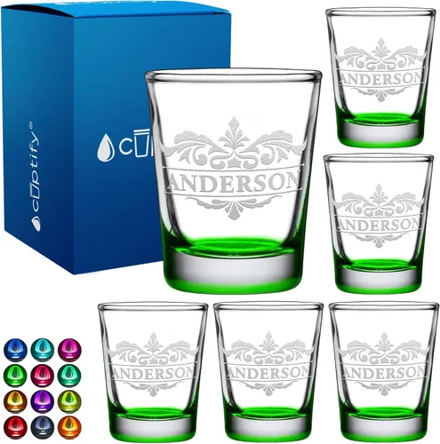 Vista 25 de Vaso de chupito personalizado con nombre de círculo elaborado de 2 onzas, parte inferior negra grabada con texto personalizado para regalos, bodas