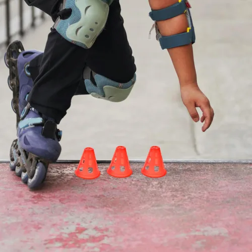 Vista 4 de BESPORTBLE 20pcs Mini Conos De Plástico Entrenamiento Agilidad Entrenamiento Conos De Fútbol Marcado De Campo Para Fútbol Baloncesto Patinaje Niños