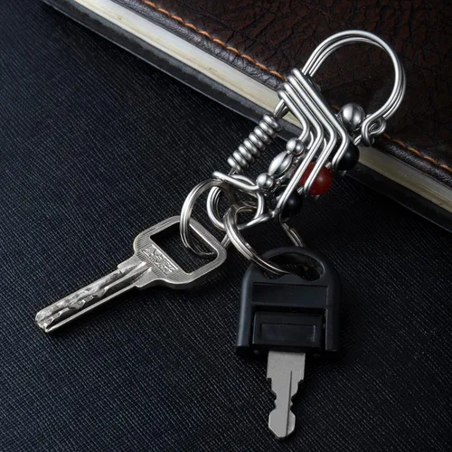 Vista 3 de Touyony Llavero de acero inoxidable para hombre, regalo hecho a mano para hombre, accesorios de buena suerte Feng Shui