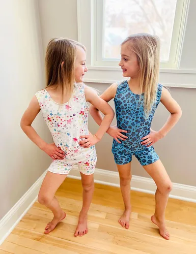 Vista 4 de UIDEAZONE - Leotardos de gimnasia para niña leotardo brillante para ballet unidad con pantalones cortos de secado rápido trajes de una sola pieza