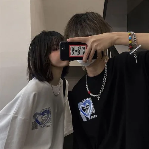 Vista 4 de Camiseta de manga corta para hombre, diseño de corazón grunge, emo, camiseta alternativa de gran tamaño, hip-hop, manga corta, preppy Techwear