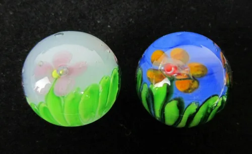 Vista 3 de ~2 Mariquitas 0.630 in Arte Hecho a Mármoles Vidrio Insecto Señora Bug Flor Claro