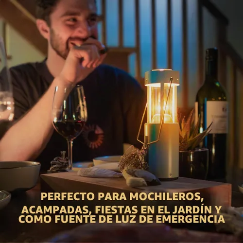 Vista 3 de Kit de linterna de vela original UCO – Linterna de camping de aluminio con 2 velas de emergencia, reflector de luz y estuche tipo capullo – Linterna