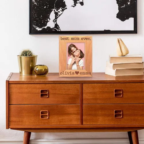 Vista 4 de Best Mom Ever, marco de fotos personalizado, regalo del día de la madre, 4 x 6 pulgadas, marcos grabados personalizados con nombres, regalos del día