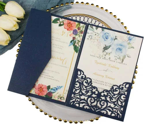 Vista 13 de Juego de 25 tarjetas de invitaciones de boda de 5 x 7.28 pulgadas con purpurina dorada clara, tres pliegues, cortadas con láser, corte hueco