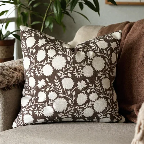 Vista 7 de Generic Funda de almohada floral moderna orgánica marrón, diseño floral bohemio de 18 x 18 pulgadas