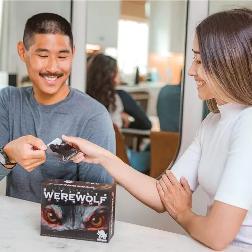 Vista 3 de Bezier Games Ultimate Werewolf Extreme - Negro