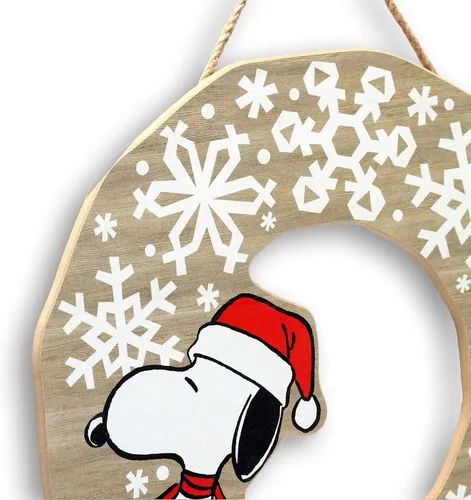 Vista 4 de Peanuts Snoopy Corona de copos de nieve colgante de madera para decoración de pared - Rústico signo navideño de Peanuts para decorar el hogar