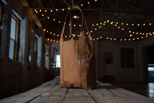 Vista 6 de Carhartt Legacy - Bolsa esencial para mujer, color negro