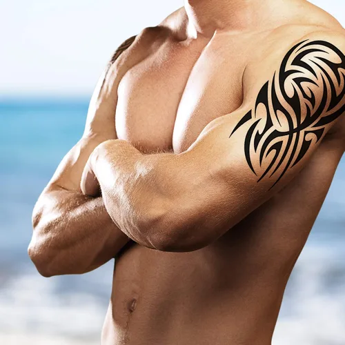 Vista 2 de Paquete de 4 adhesivos negros temporales para tatuajes tribales maui para brazos, hombro, azteca, polinesio, samoano, hawaiano, para hombres