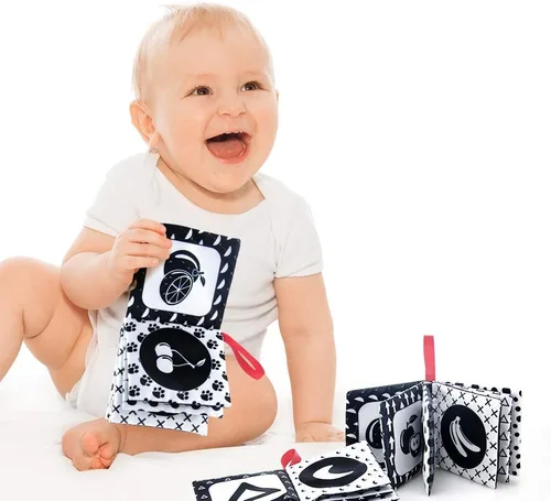 Vista 2 de teytoy My First Soft Book, 6 piezas de tela no tóxica para actividades arrugadas en blanco y negro para bebés, niños y niñas, juguetes educativos