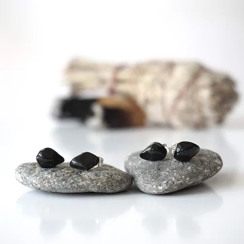 Vista 40 de Pendientes de tuerca de cristal de piedra natal aleternativa para mujer y hombre