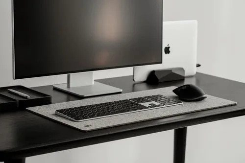 Vista 7 de Oakywood Soporte vertical de madera para laptop, base de madera ajustable para escritorio, compatible con todos los MacBook Pro, MacBook Air, iPad