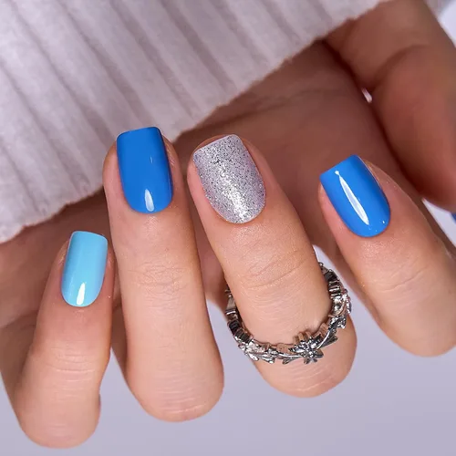 Vista 53 de CurvLife Uñas postizas cuadradas cortas a presión, terciopelo degradado Paris Script