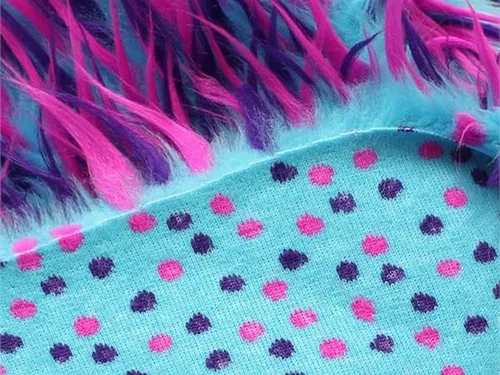 Vista 3 de Tela de piel sintética de pelo largo, 3 tonos, color turquesa, morado, fucsia, 60 pulgadas de ancho, vendido por yarda