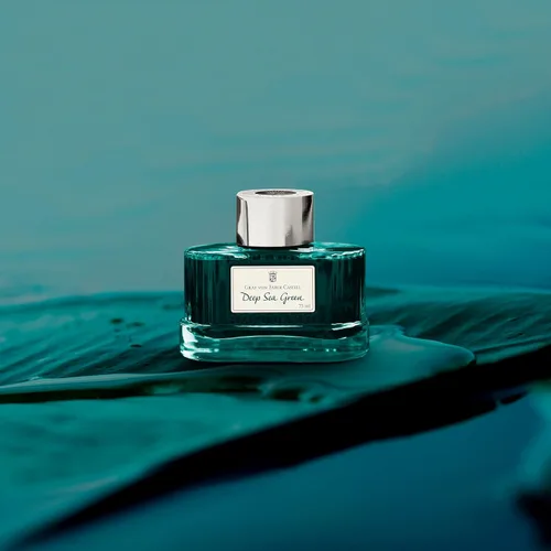 Vista 3 de Graf von Faber-Castell Botella de tinta de gasolina 2.5 fl oz, verde mar Verde mar profundo