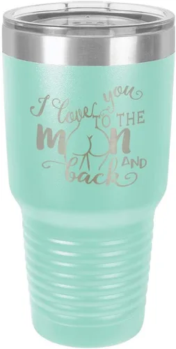 Vista 23 de Vaso negro de 30 onzas con popote y tapa superior deslizante con texto en inglés "I love you to the moon and back", color negro