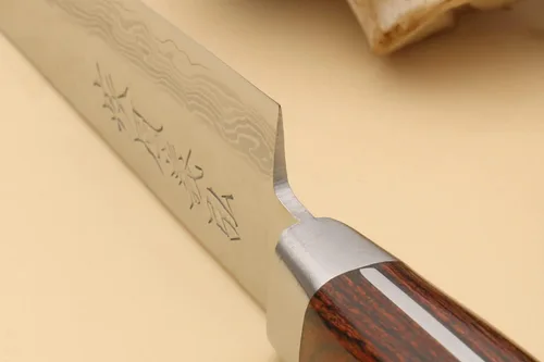 Vista 7 de Yoshihiro VG10 Cuchillo de utilidad para pelar de acero inoxidable de Damasco martillado de 16 capas (3.2" (80mm))