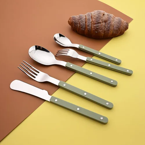 Vista 2 de Juego de 20 cubiertos de acero inoxidable para 4 piezas con mango de plástico acrílico, mantequilla y cuchillo de cena, juego de cubiertos