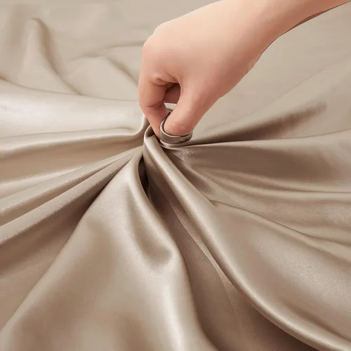 Vista 7 de VACVELT Juego de 3 sábanas de satén color beige tamaño individual, juego de ropa de cama, sábana bajera de satén sedoso con bolsillo profundo de 15