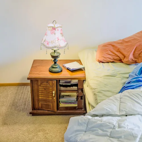 Vista 3 de DOITOOL Pantalla europea de tela con flecos, pantalla de mesa con cuentas, pantalla de luz decorativa para dormitorio y sala de estar, compatible