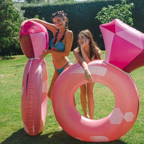Vista 2 de Float Joy Flotadores inflables de piscina para adultos, anillo de diamante inflable de 63 x 43 pulgadas, regalos de despedida de soltera, novia