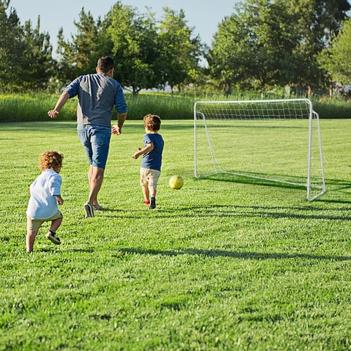 Vista 5 de Portería de fútbol de 8 x 5 x 2.6 pies con red, juego de entrenamiento de fútbol portátil para patio trasero, marco de nailon y acero resistente a